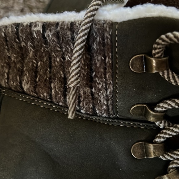 Hunter green 🥾  boots !! - Picture 4 of 8